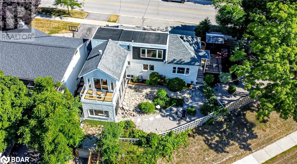 Photo 2 of 425 Codrington Street, Barrie ON