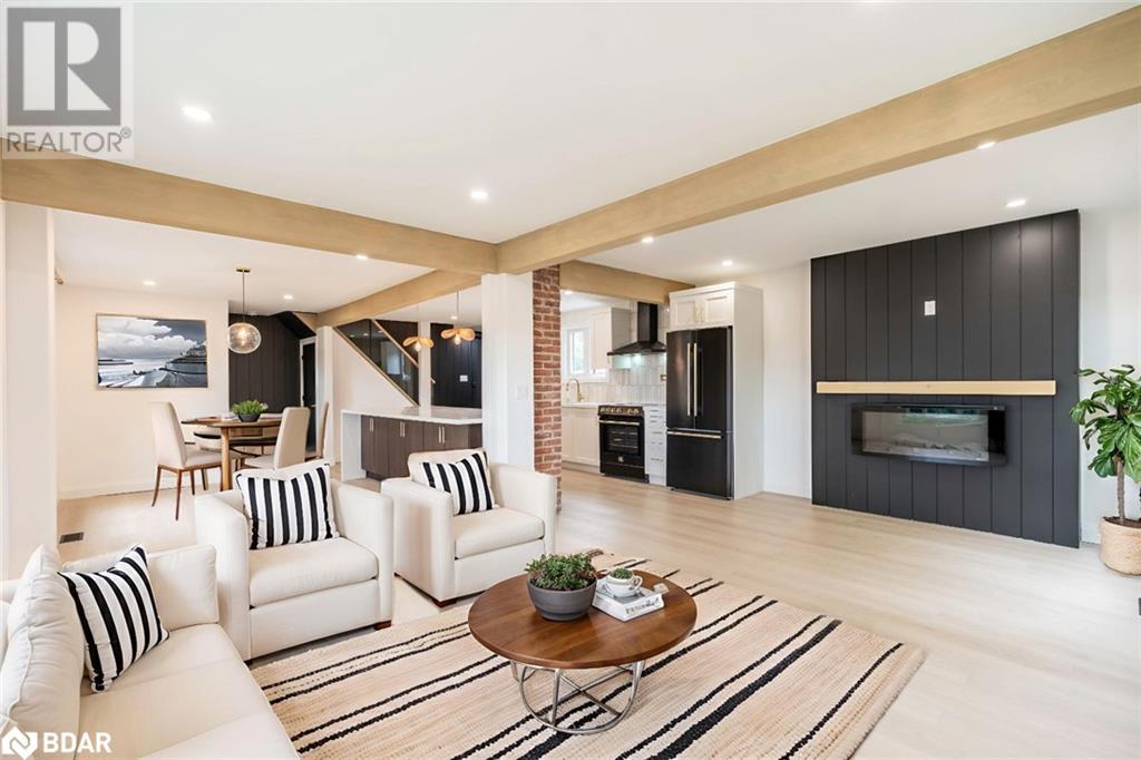 Photo 27 of 425 Codrington Street, Barrie ON