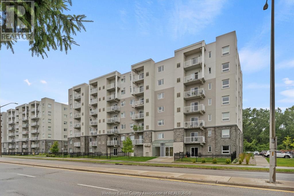 Photo 3 of 1611 Banwell Unit 610, Windsor ON