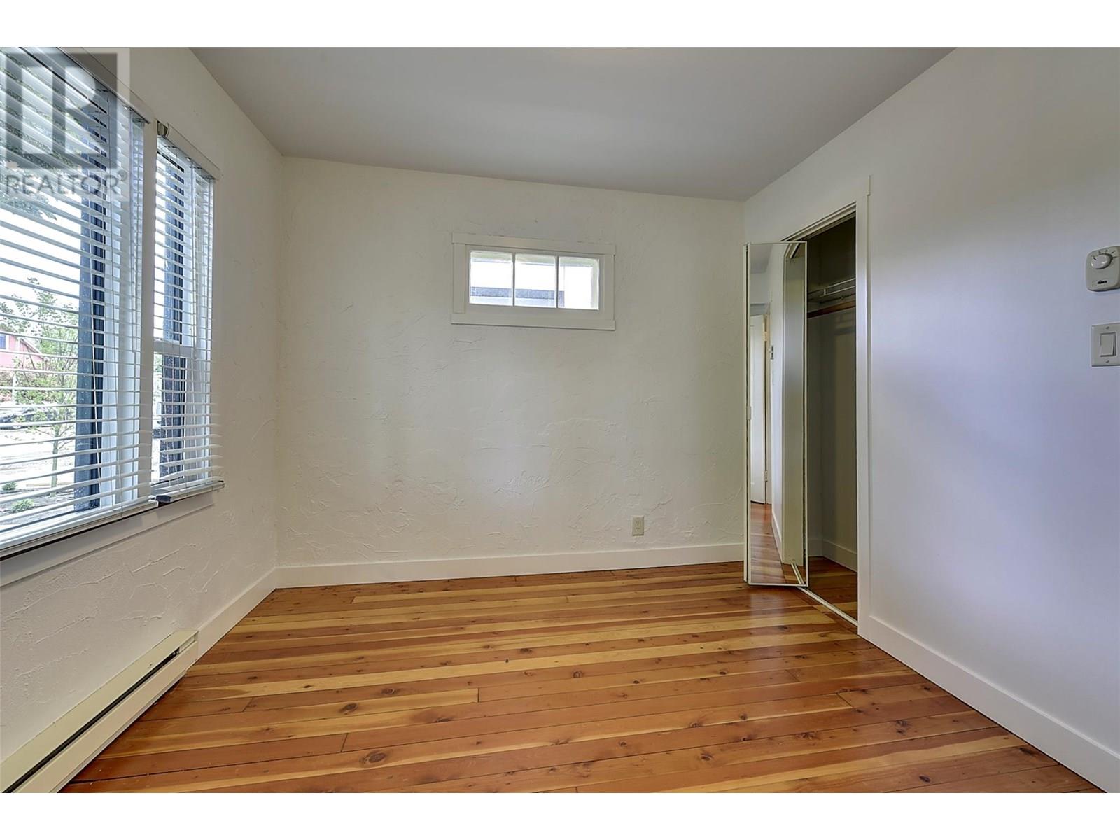 Photo 2 of 928 Fuller Avenue, Kelowna BC