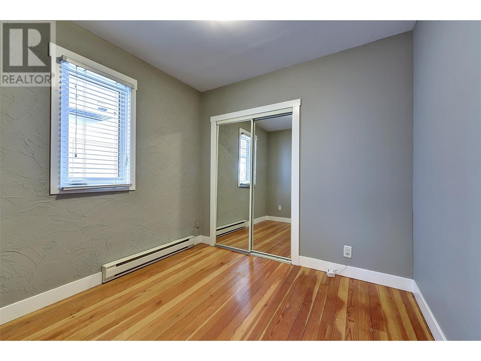 Photo 25 of 928 Fuller Avenue, Kelowna BC