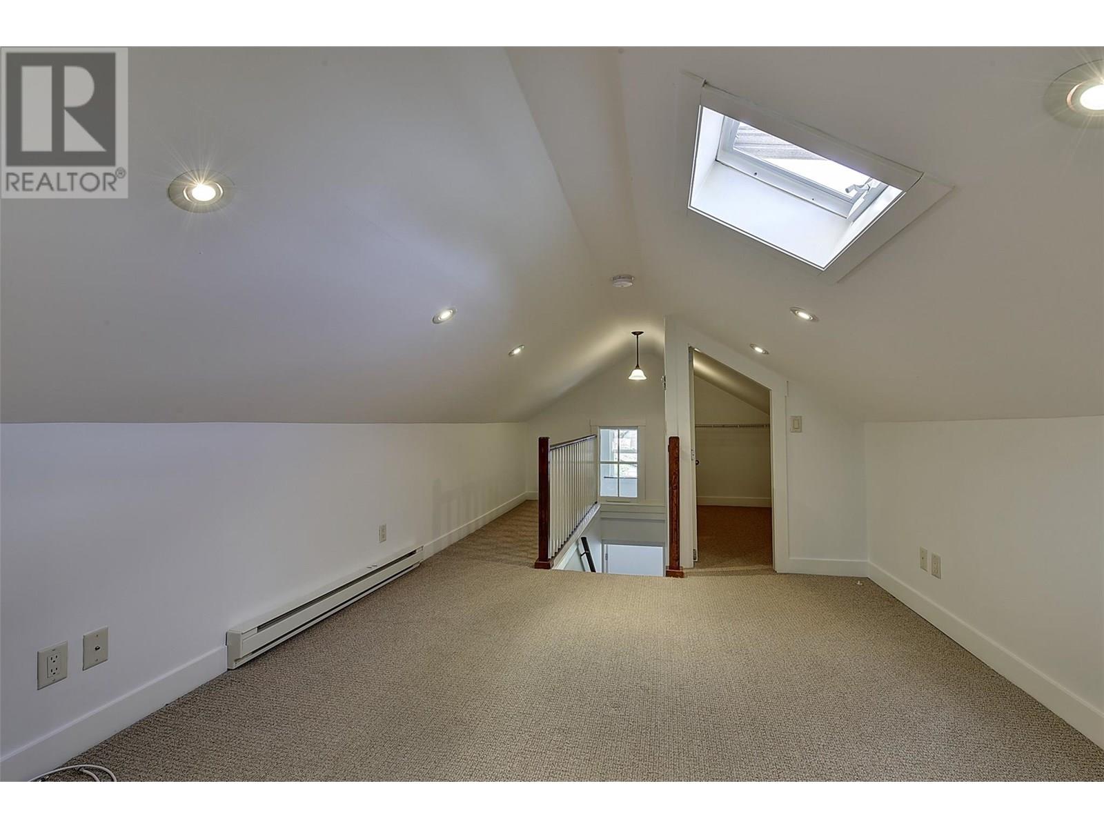Photo 20 of 928 Fuller Avenue, Kelowna BC