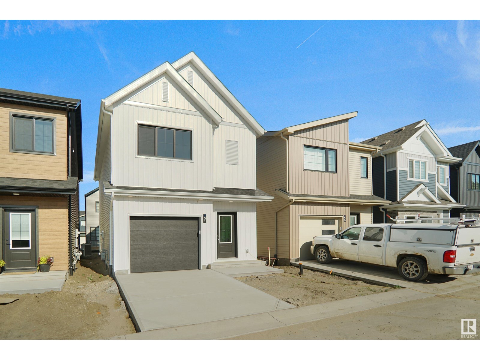 Photo 3 of 51 19904 31 Av Nw, Edmonton AB