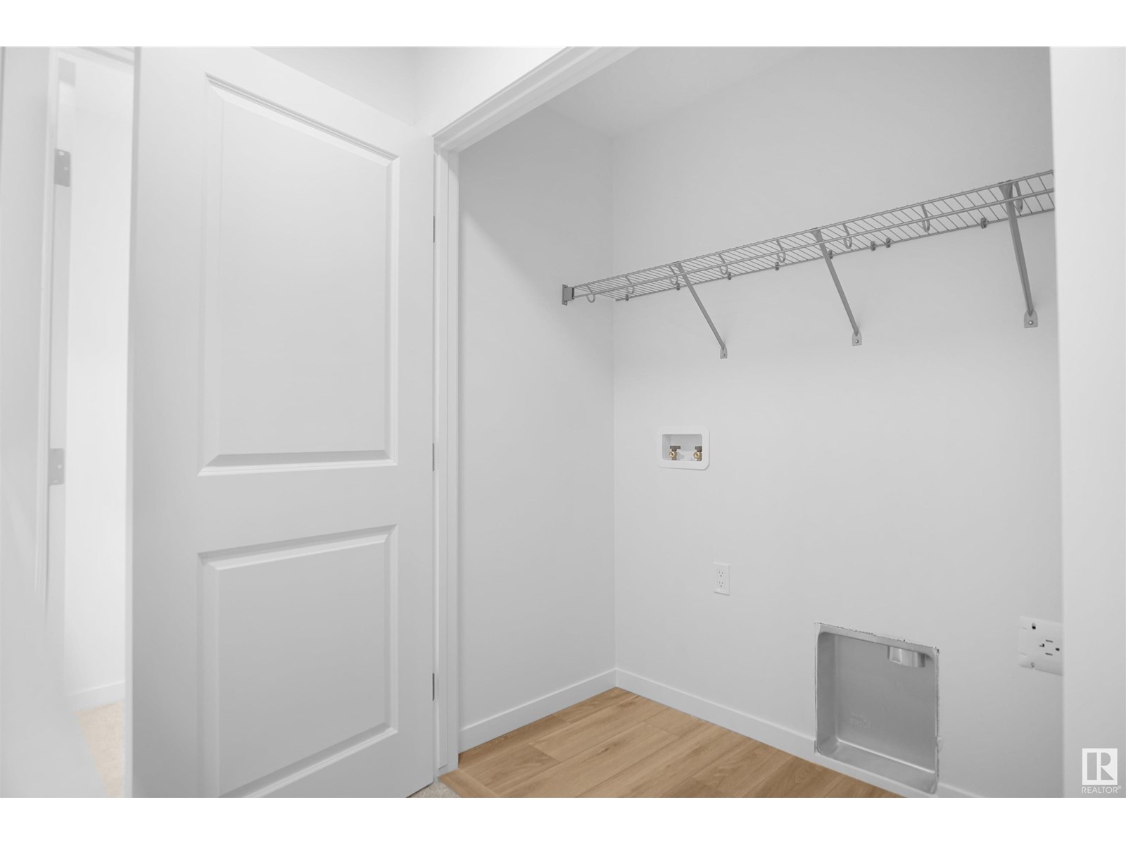 Photo 22 of 51 19904 31 Av Nw, Edmonton AB