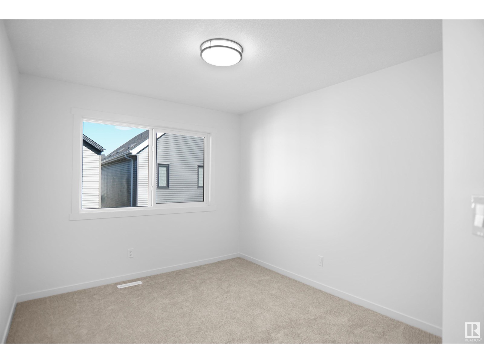 Photo 25 of 51 19904 31 Av Nw, Edmonton AB
