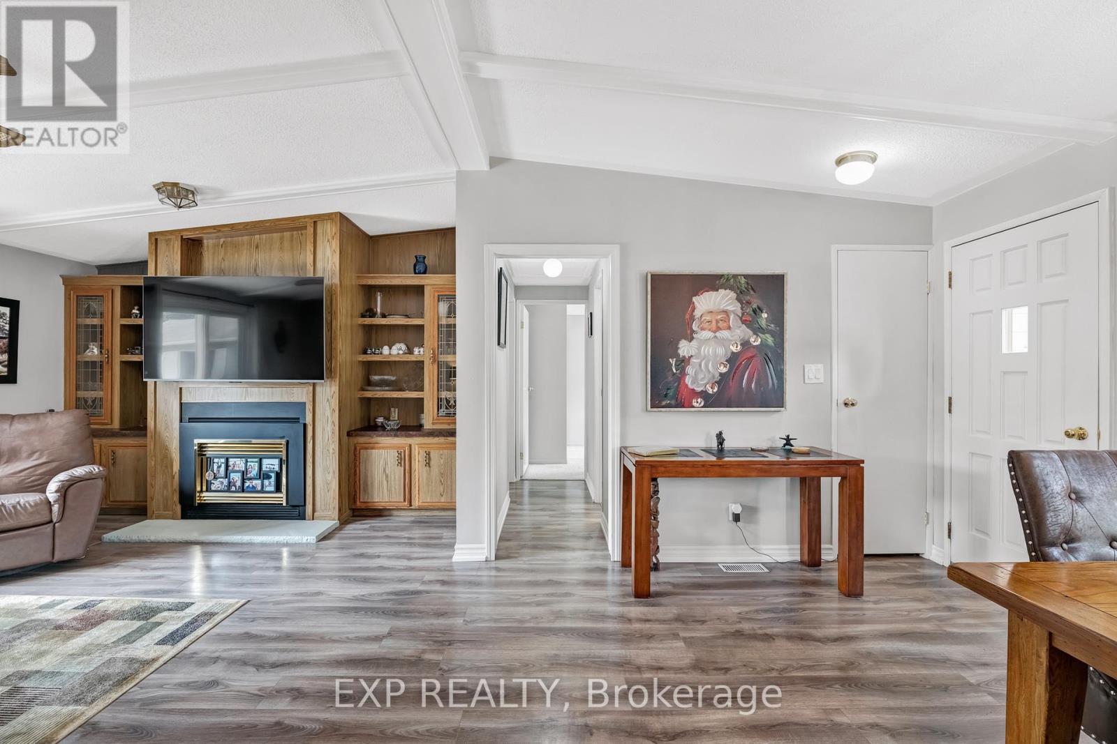 Photo 24 of 25 Juno Crescent, Georgina ON