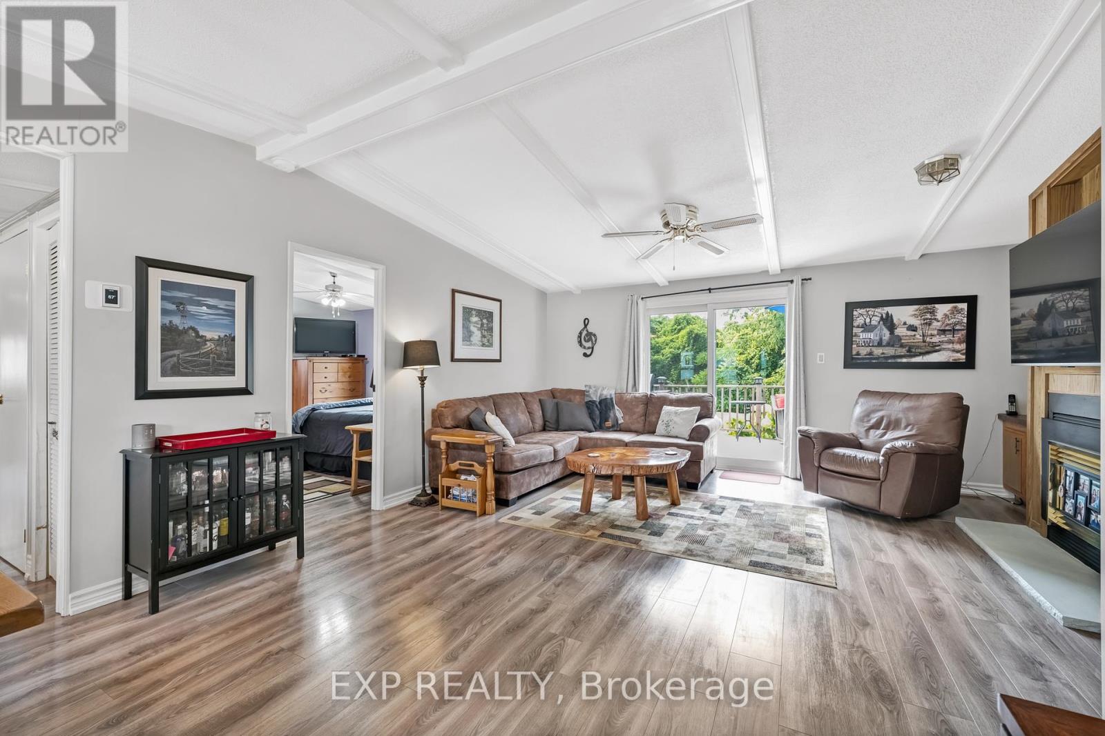 Photo 6 of 25 Juno Crescent, Georgina ON