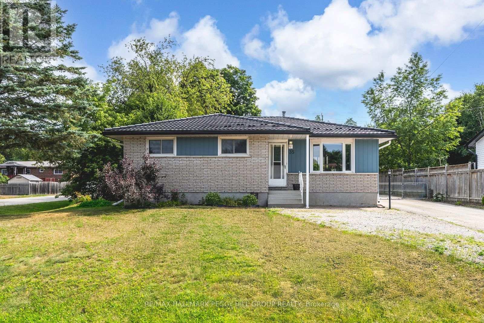 Photo 1 of 35 Ashburton Crescent, Essa ON
