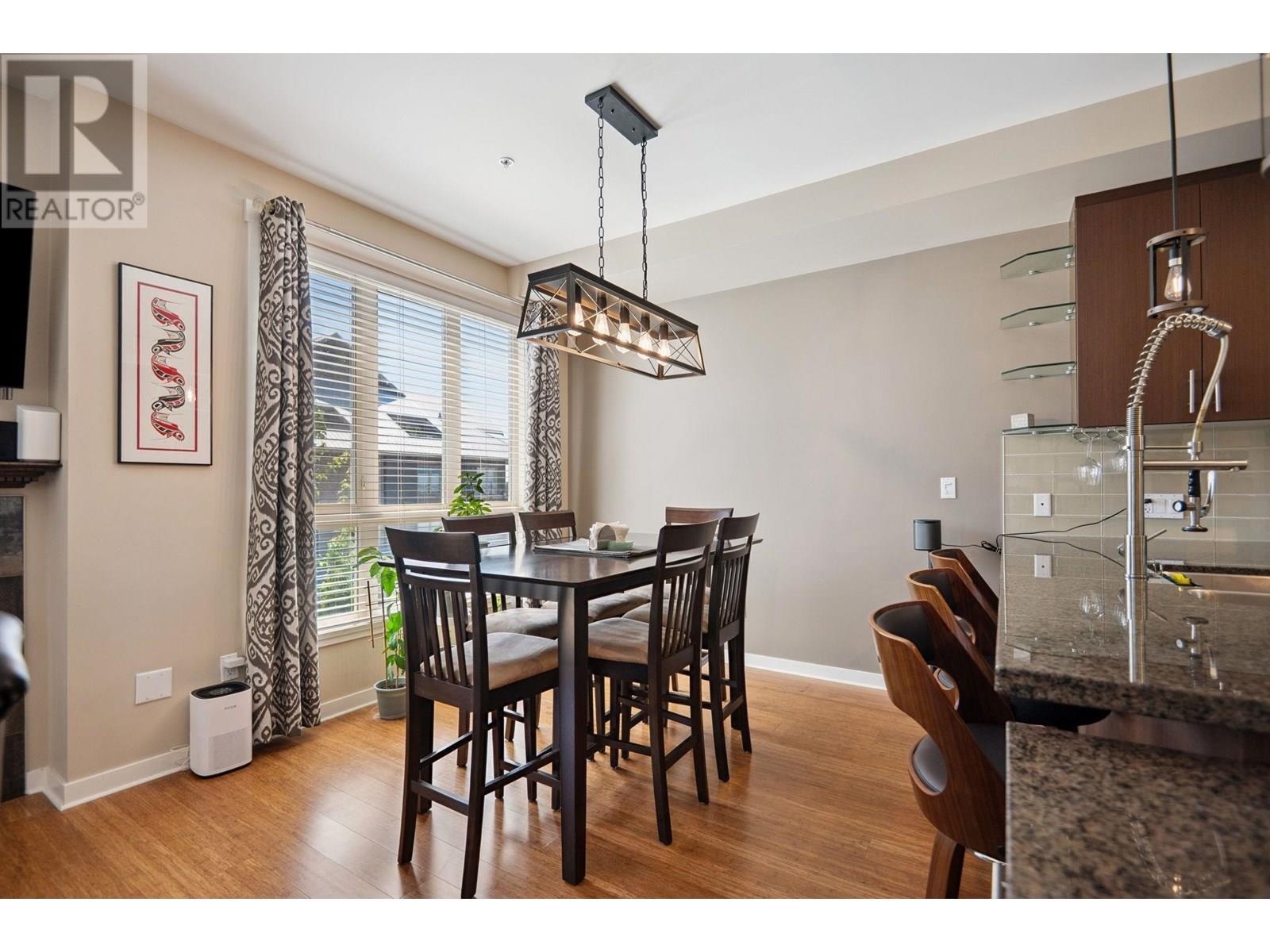 Photo 30 of 303 6077 London Road, Richmond BC