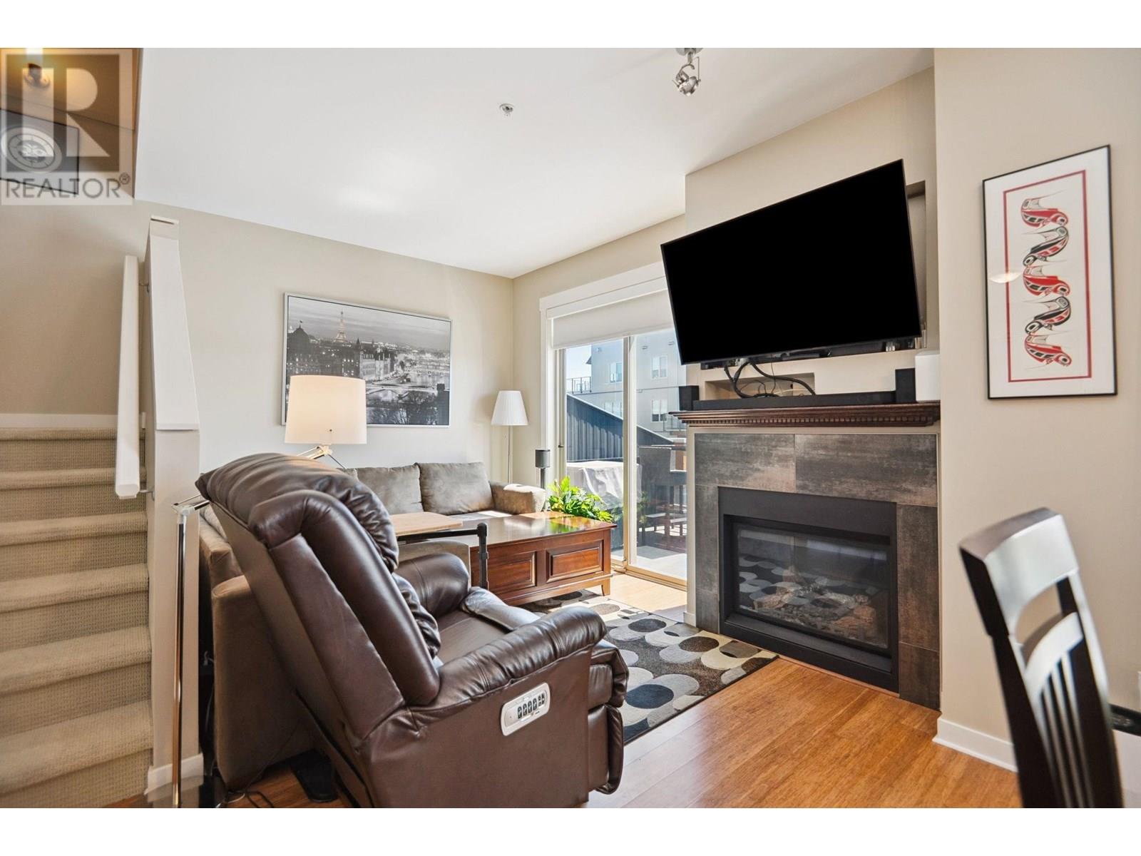 Photo 22 of 303 6077 London Road, Richmond BC