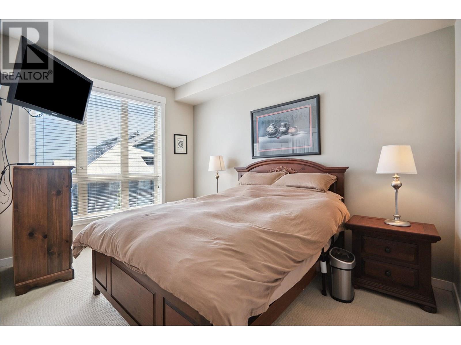 Photo 12 of 303 6077 London Road, Richmond BC