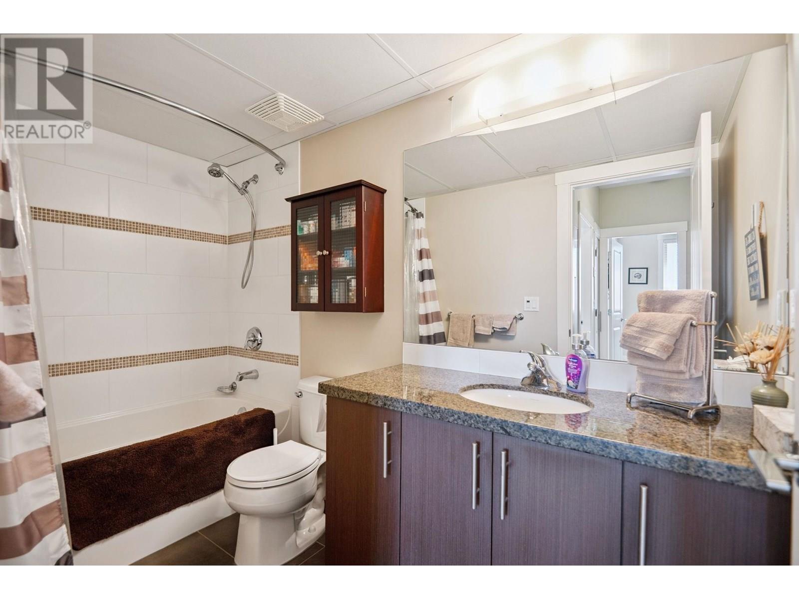 Photo 13 of 303 6077 London Road, Richmond BC