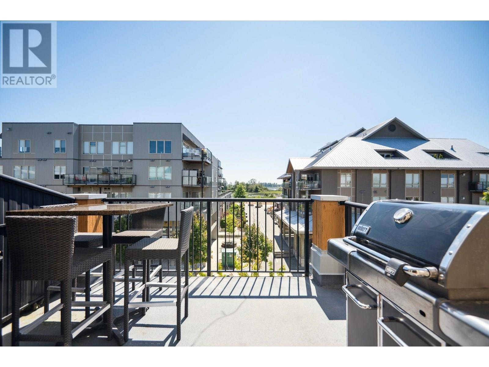 Photo 9 of 303 6077 London Road, Richmond BC