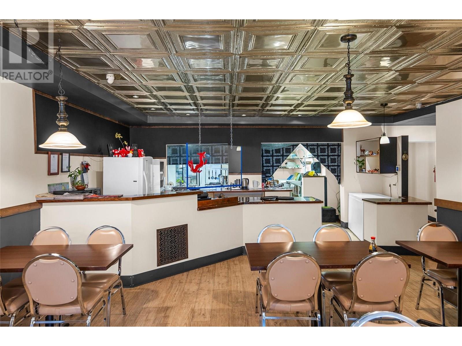 304 First Street W, Revelstoke