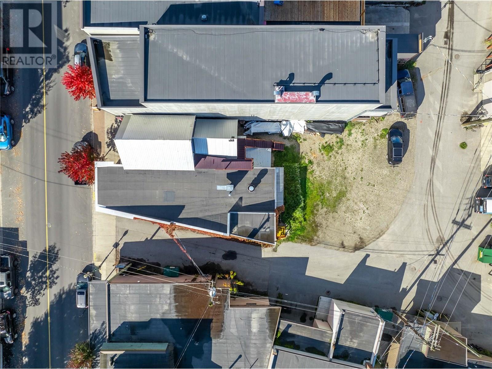 304 First Street W, Revelstoke