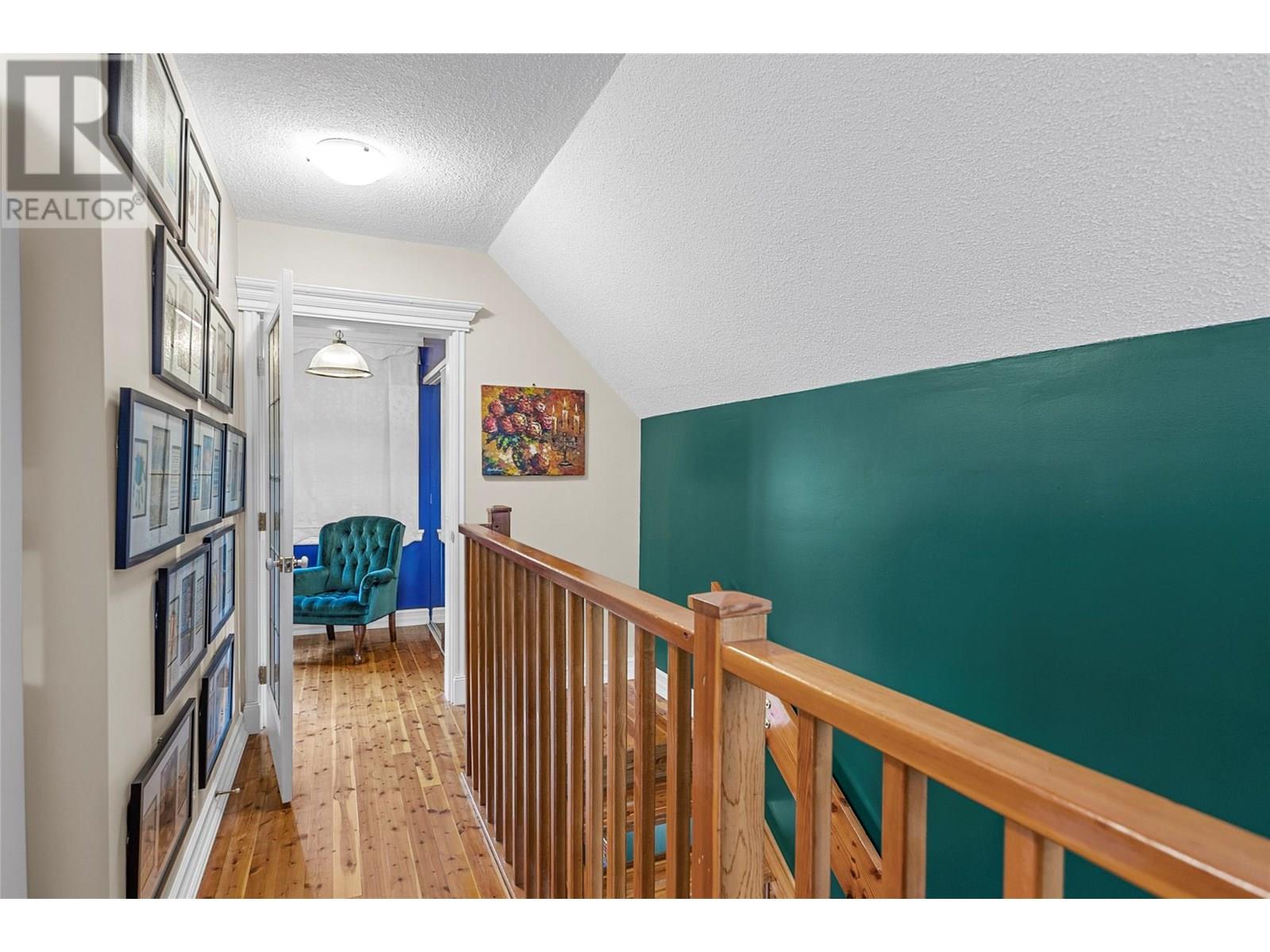 304 First Street W, Revelstoke