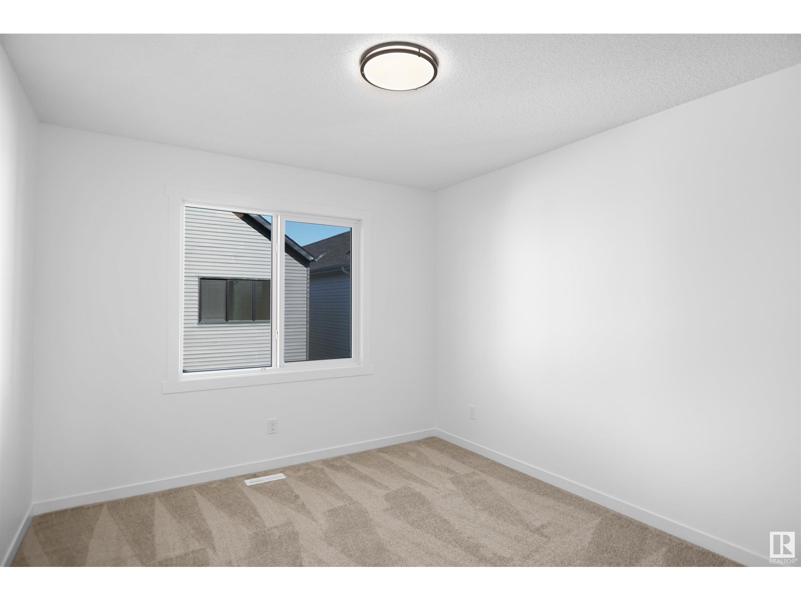 Photo 27 of 54 19904 31 Av Nw, Edmonton AB