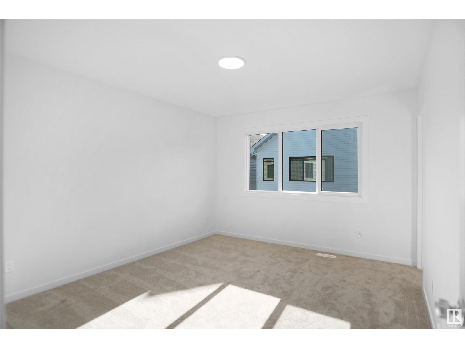 Photo 16 of 62 19904 31 Av Nw, Edmonton AB