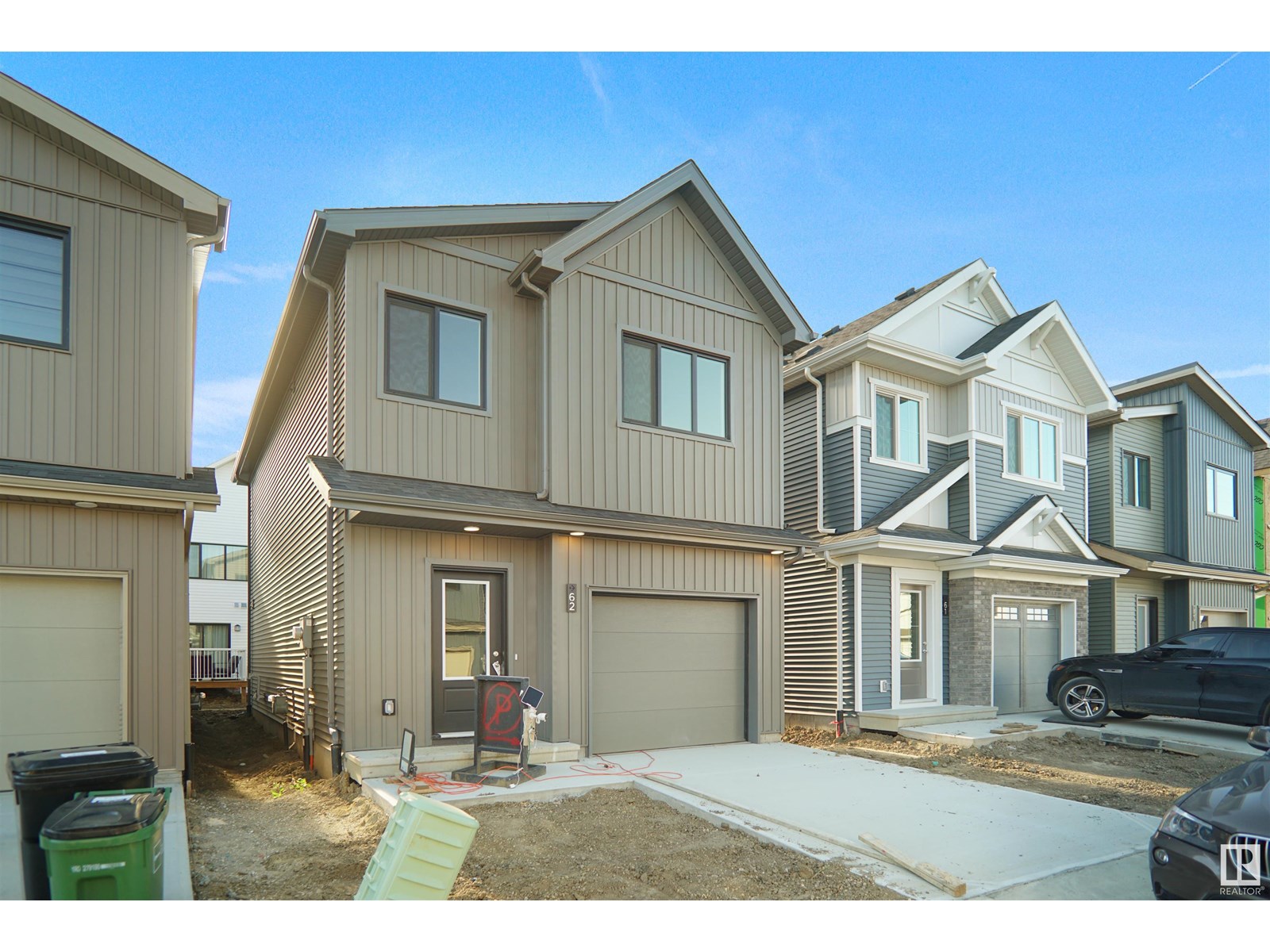 Photo 2 of 62 19904 31 Av Nw, Edmonton AB