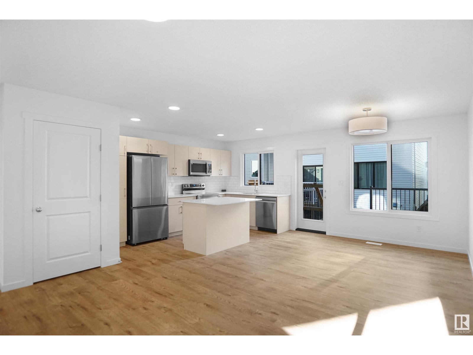 Photo 7 of 62 19904 31 Av Nw, Edmonton AB