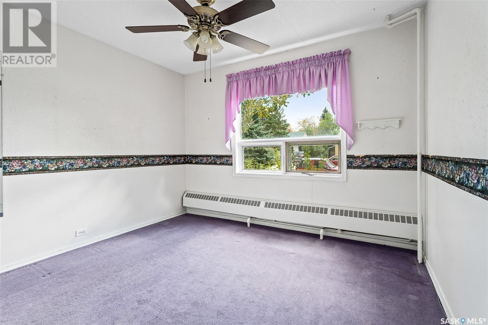 Photo 8 of 122 Lillooet Street E, Moose Jaw SK
