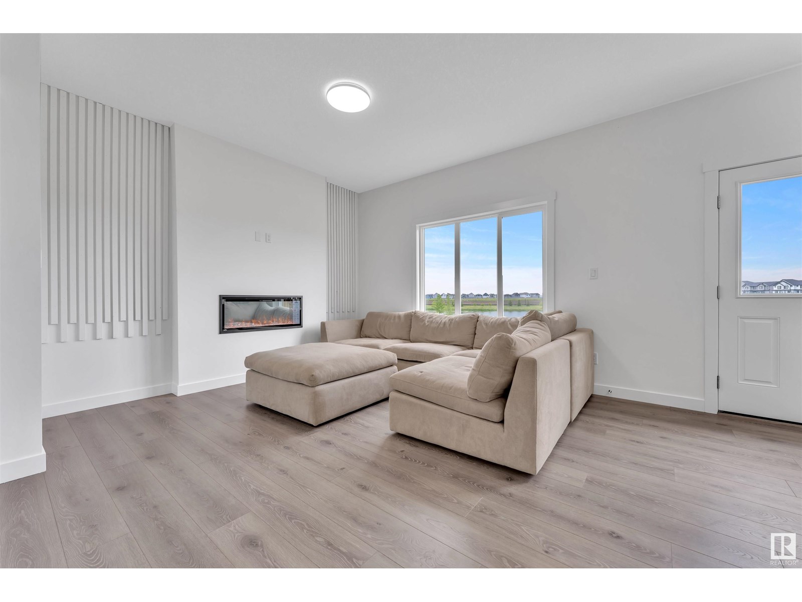 Photo 17 of 19131 29 Av Nw, Edmonton AB