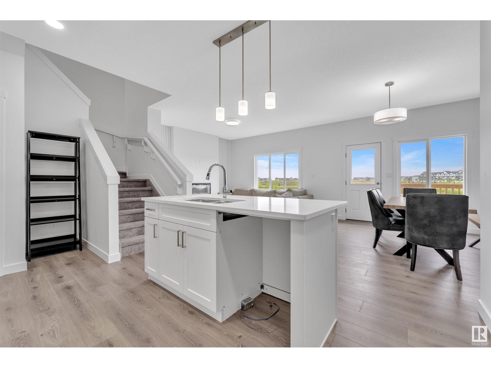 Photo 12 of 19131 29 Av Nw, Edmonton AB