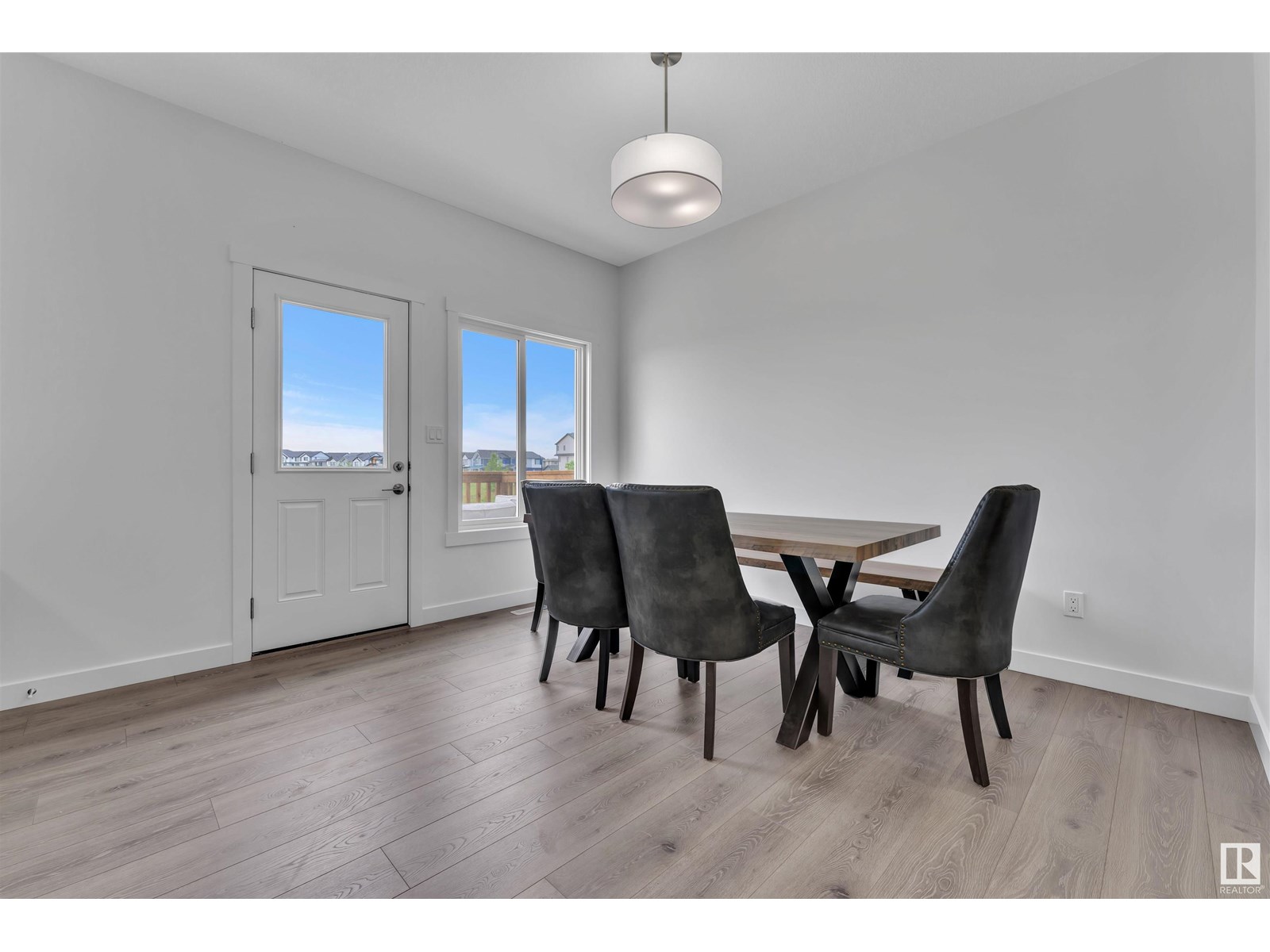 Photo 14 of 19131 29 Av Nw, Edmonton AB