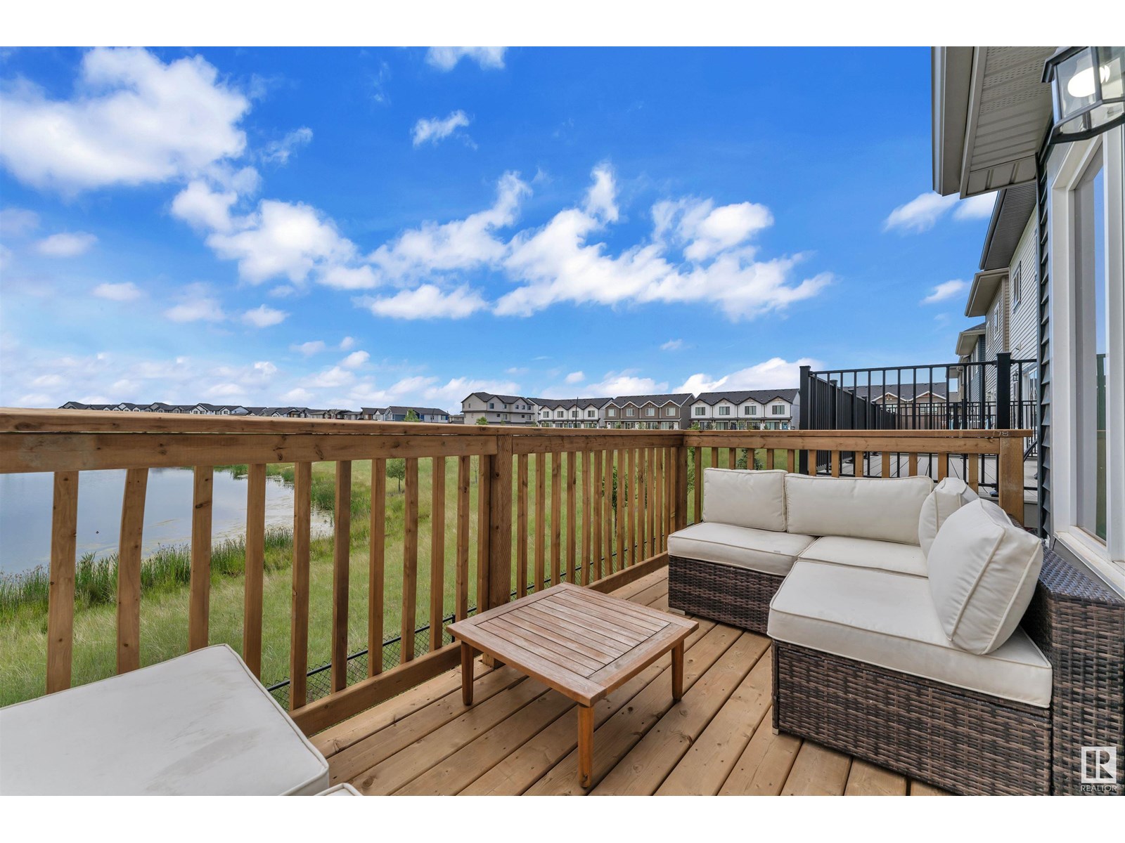 Photo 19 of 19131 29 Av Nw, Edmonton AB