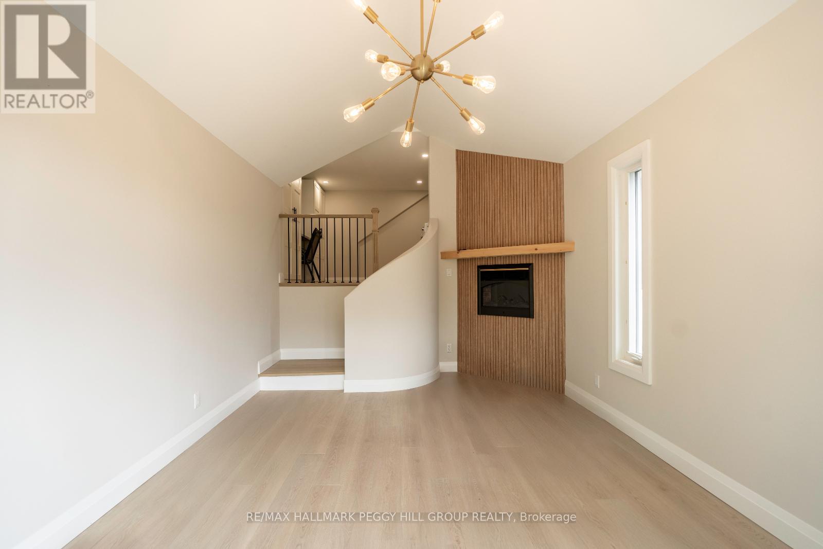 Photo 10 of 425 Codrington Street, Barrie ON