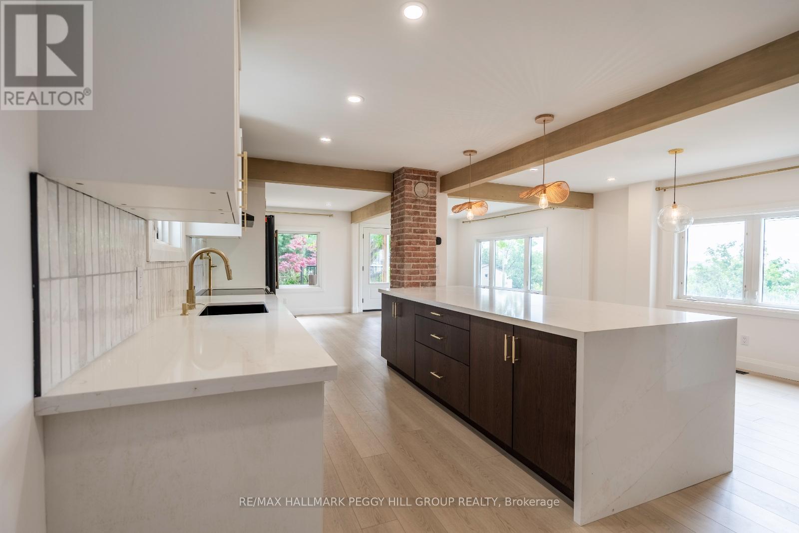 Photo 6 of 425 Codrington Street, Barrie ON