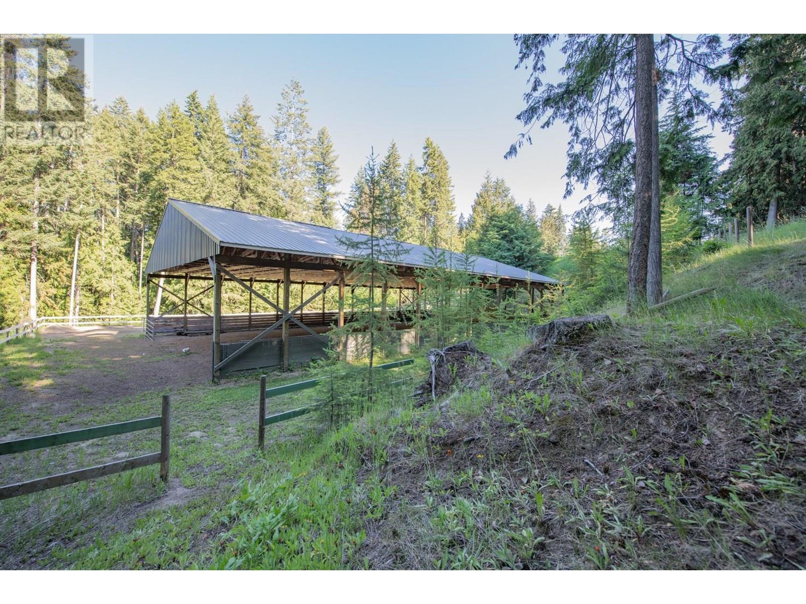 Photo 1 of 4091 10 Avenue Se, Salmon Arm BC