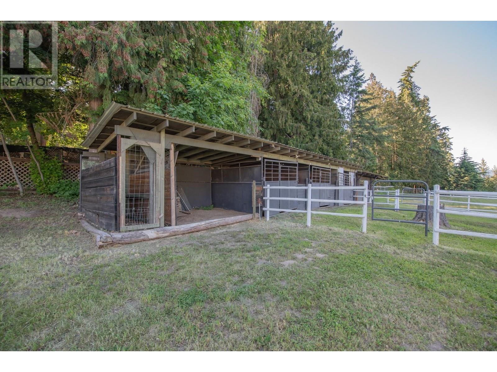 Photo 53 of 4091 10 Avenue Se, Salmon Arm BC