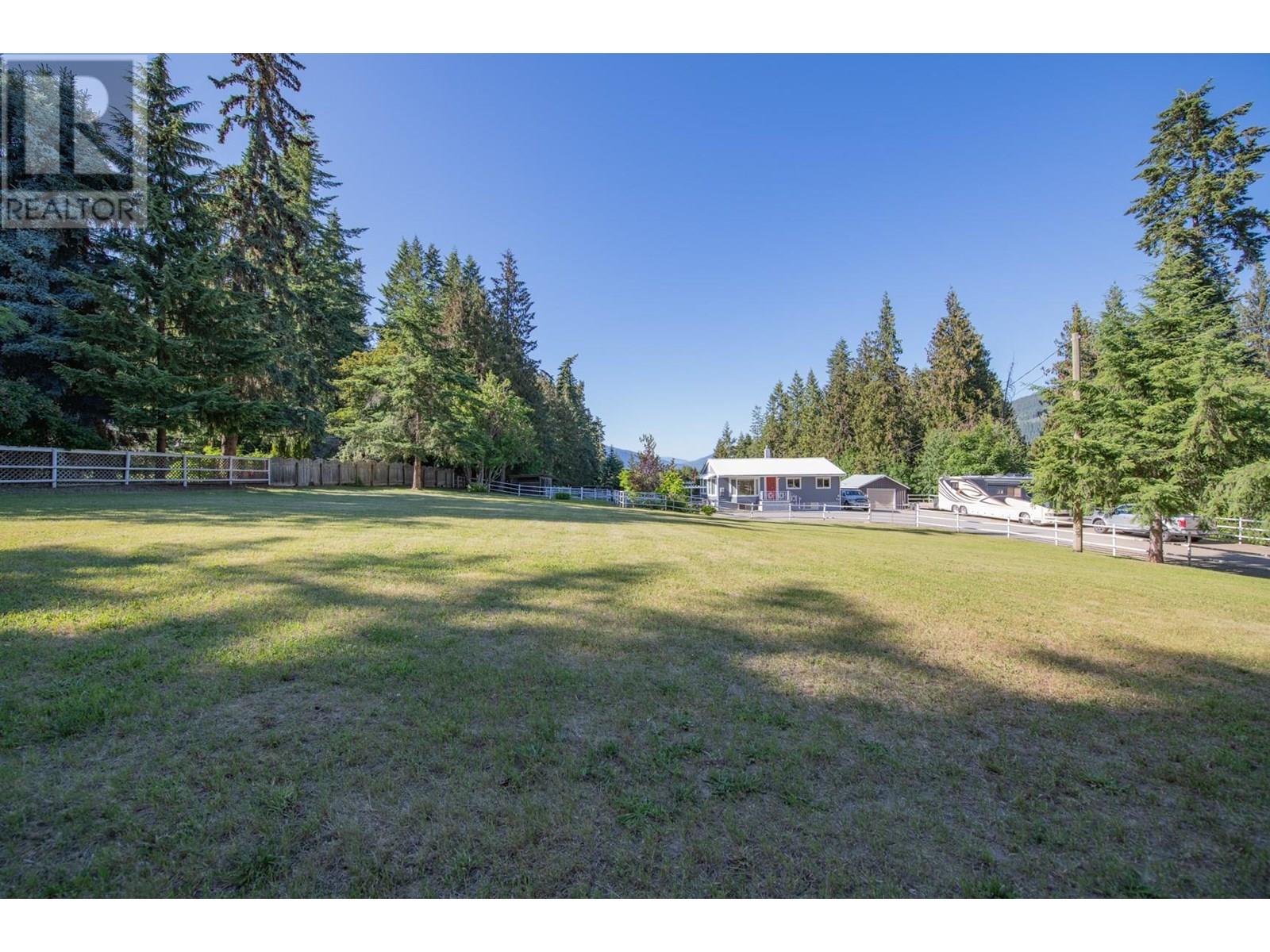 Photo 63 of 4091 10 Avenue Se, Salmon Arm BC