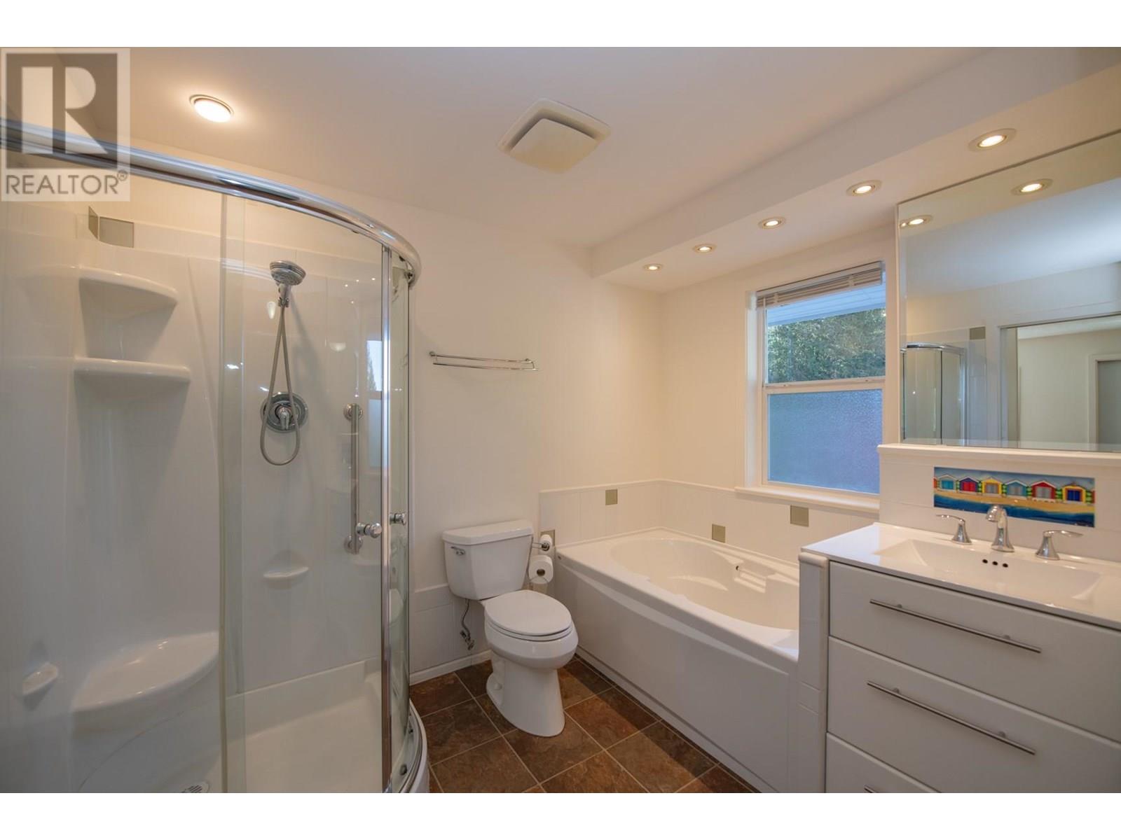 Photo 27 of 4091 10 Avenue Se, Salmon Arm BC