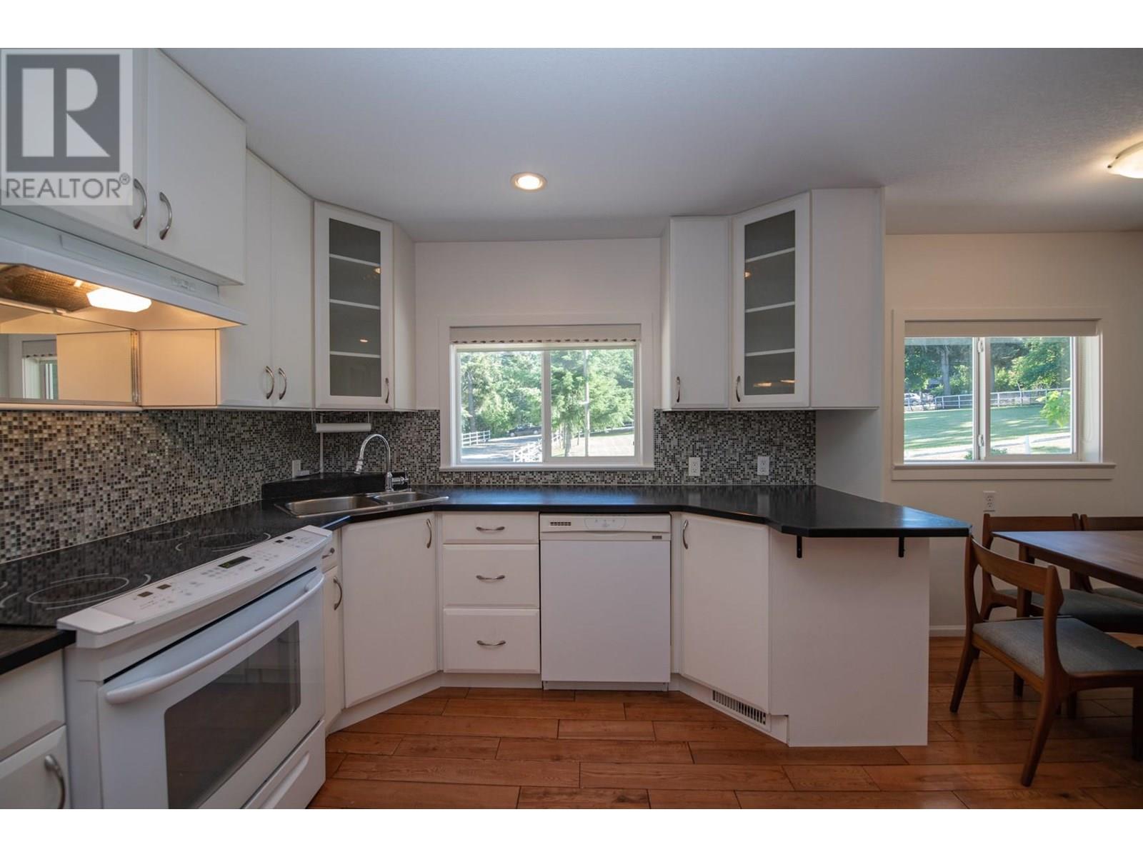 Photo 55 of 4091 10 Avenue Se, Salmon Arm BC
