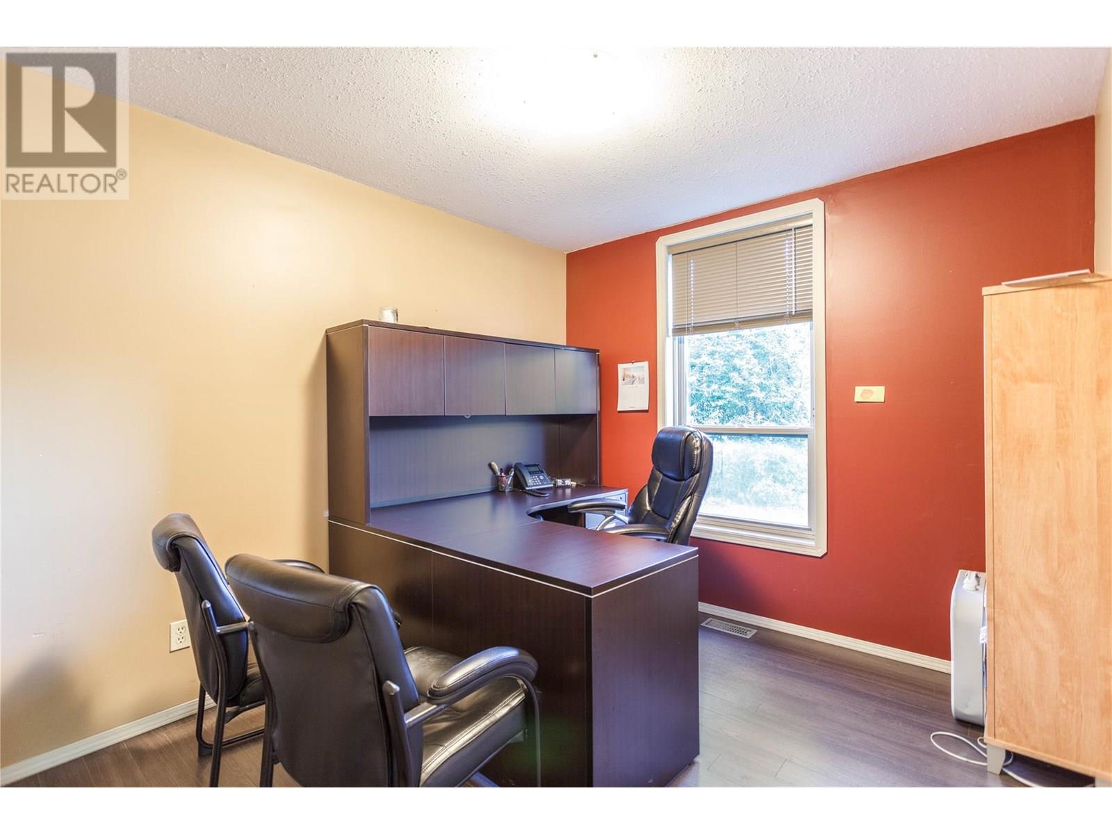  2143 Shuswap Avenue, Lumby