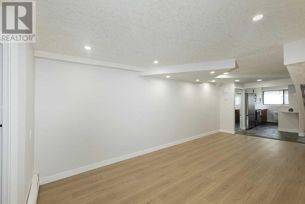 Photo 10 of 18 2400 15 Street Sw, Calgary AB