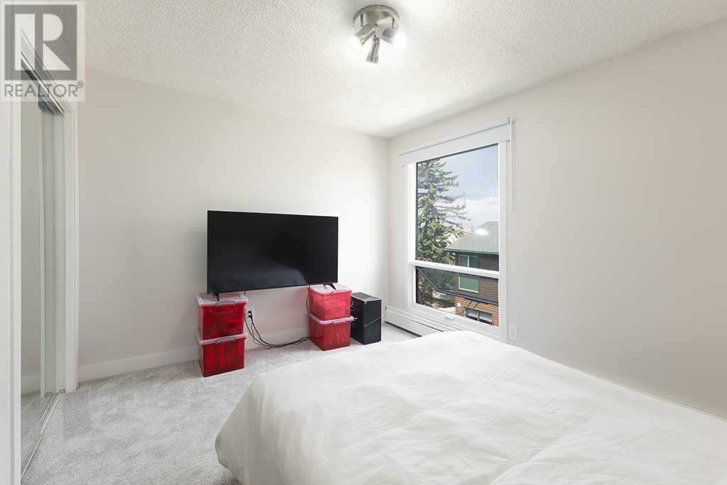 Photo 16 of 18 2400 15 Street Sw, Calgary AB