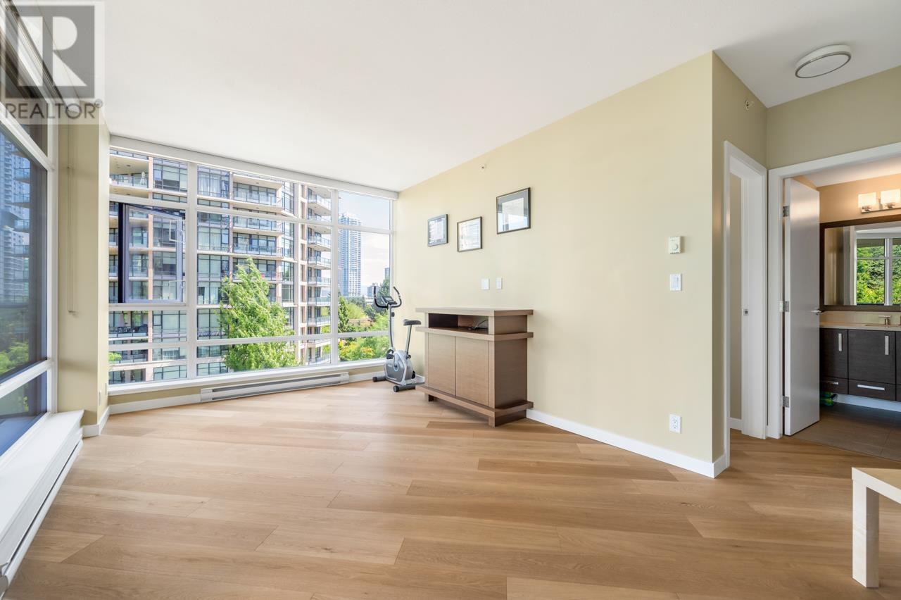 Photo 6 of 501 6188 Wilson Avenue, Burnaby BC