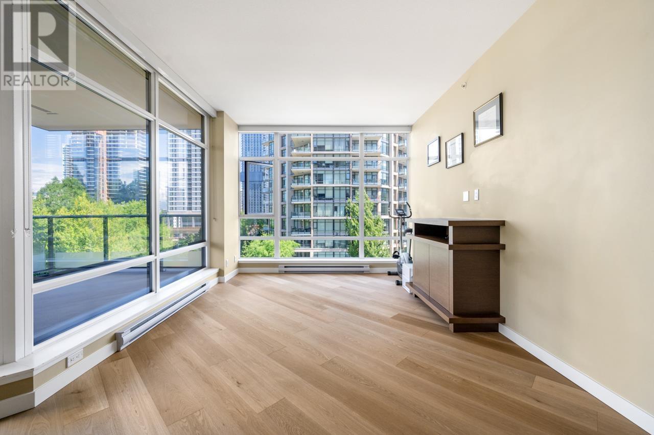 Photo 5 of 501 6188 Wilson Avenue, Burnaby BC
