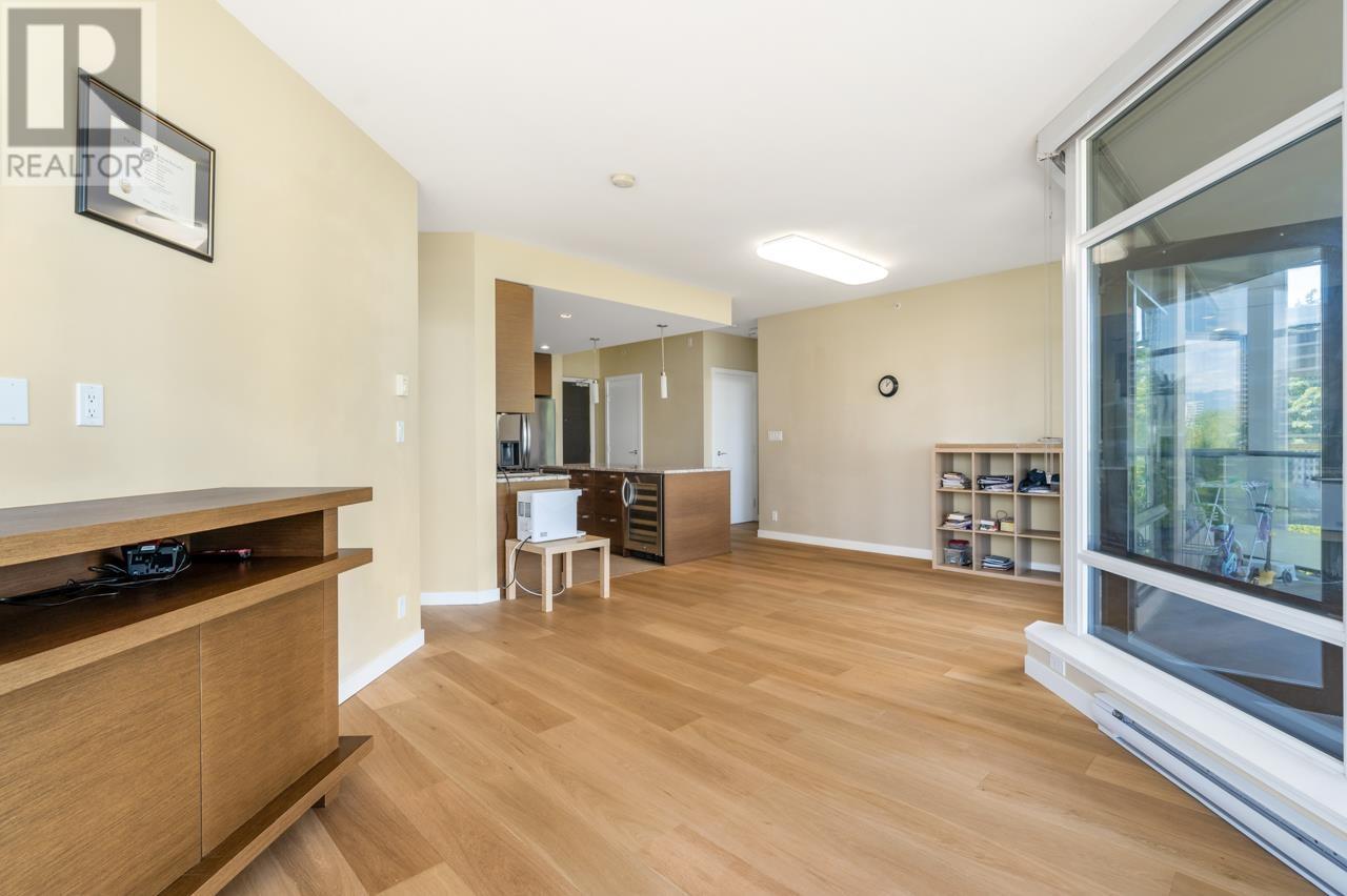Photo 10 of 501 6188 Wilson Avenue, Burnaby BC