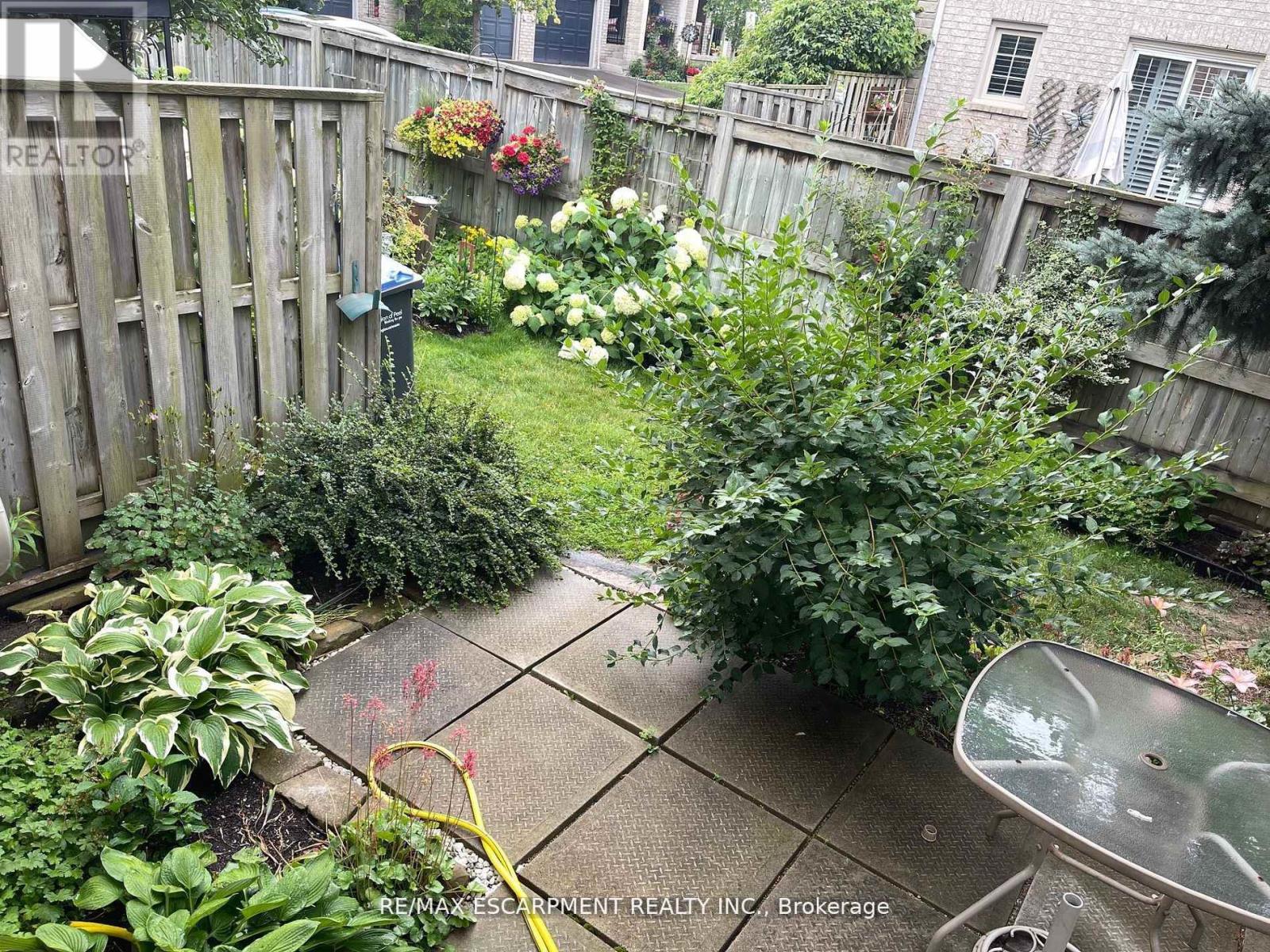 Photo 25 of 15 455 Apache Court, Mississauga ON