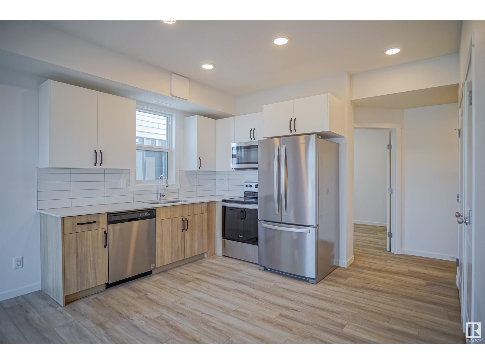 Photo 14 of 207 9211 228 St Nw, Edmonton AB