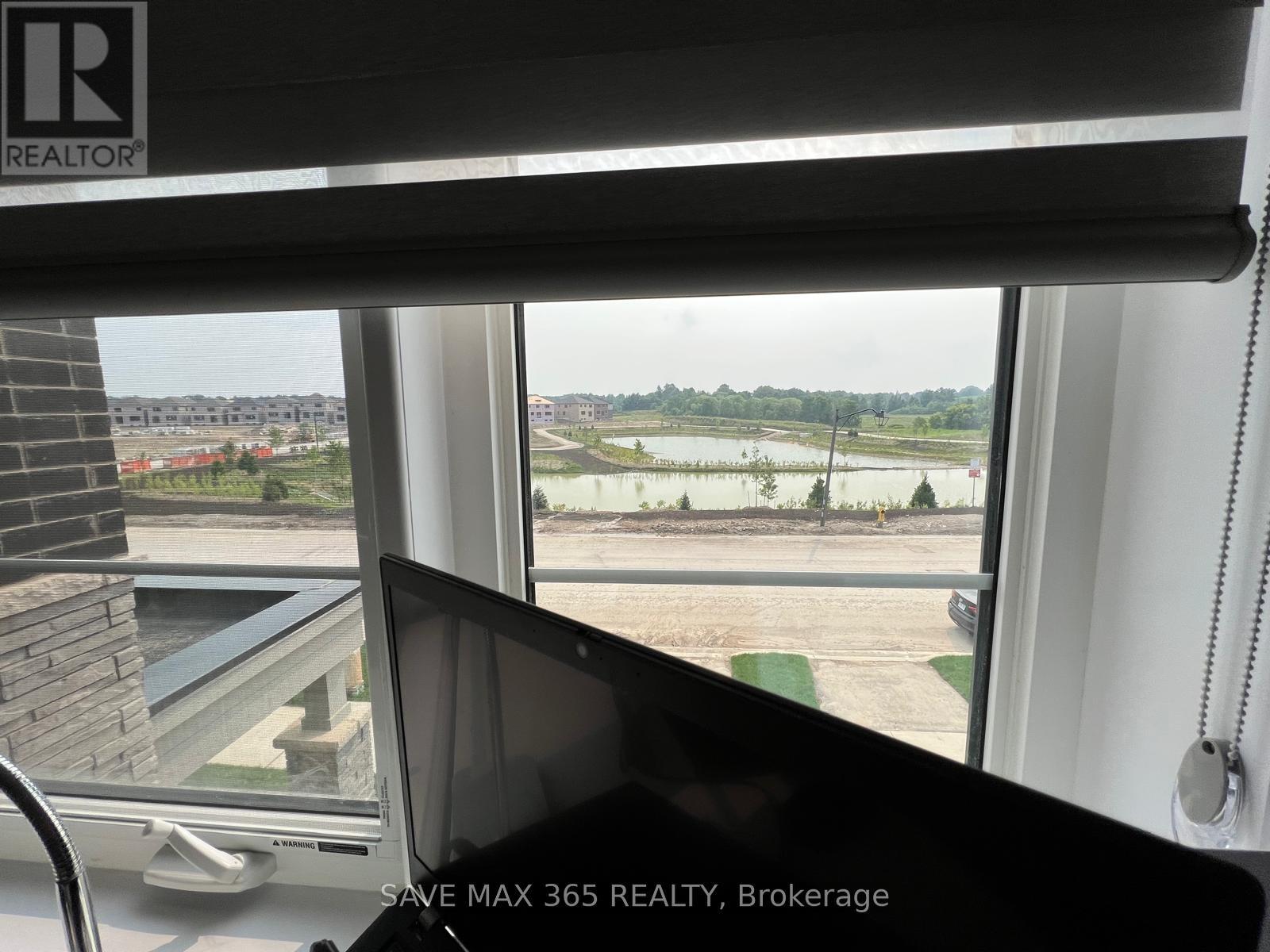 Photo 4 of 275 Gillespie Drive, Brantford ON