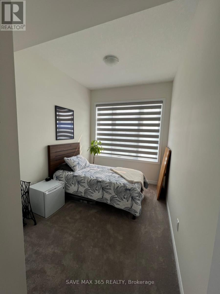 Photo 7 of 275 Gillespie Drive, Brantford ON