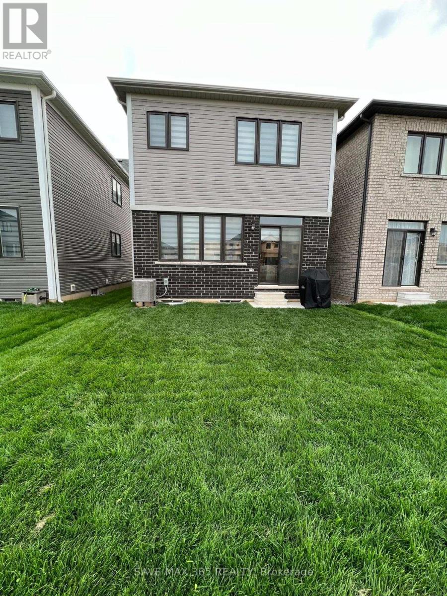 Photo 16 of 275 Gillespie Drive, Brantford ON
