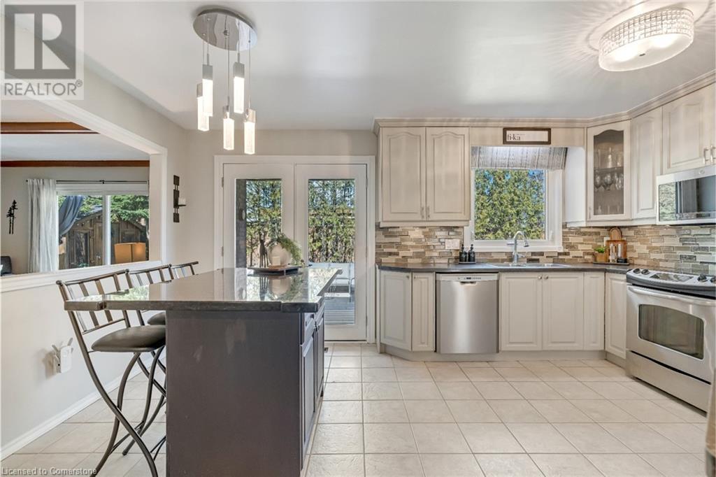 Photo 14 of 1351 Bryanston Court, Burlington ON