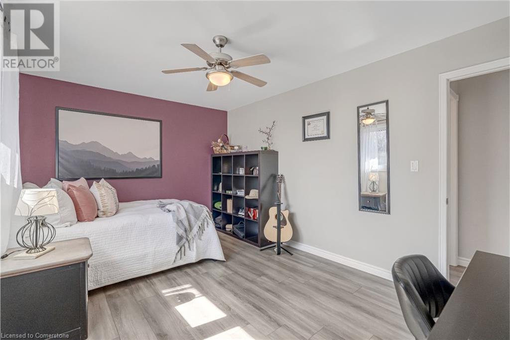 Photo 32 of 1351 Bryanston Court, Burlington ON