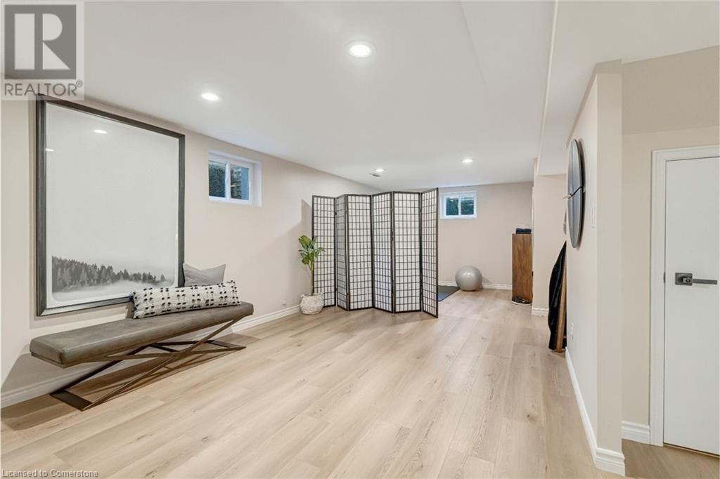 Photo 39 of 1351 Bryanston Court, Burlington ON
